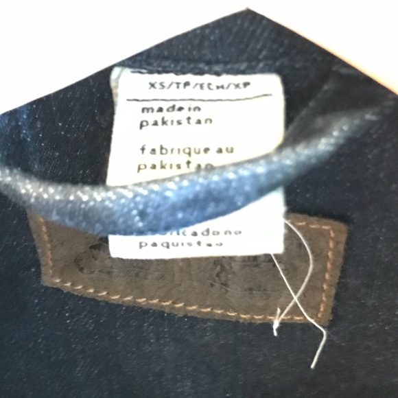 Levi’s dark denim jacket, XS - Picture 3 of 4